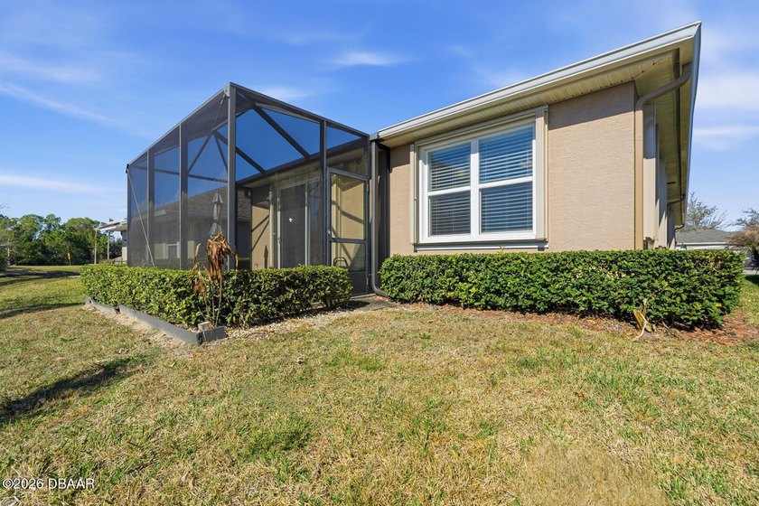 NEW PRICE! HOME WARRANTY INCLUDED! Enjoy maintenance-free - photo 22
