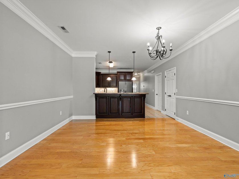 Move In Ready! Absolutely perfect condition with new paint - photo 17