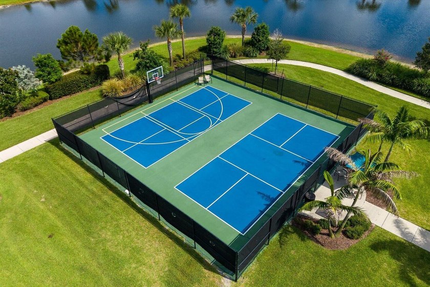 Premium corner homesite in Veranda Gardens with only one - photo 46