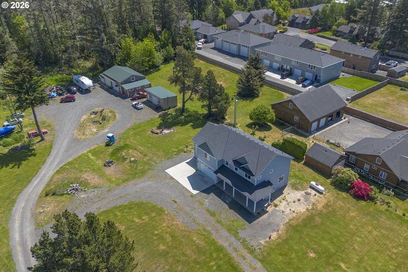 Looking for space on the North coast!? Look no further. This - photo 2