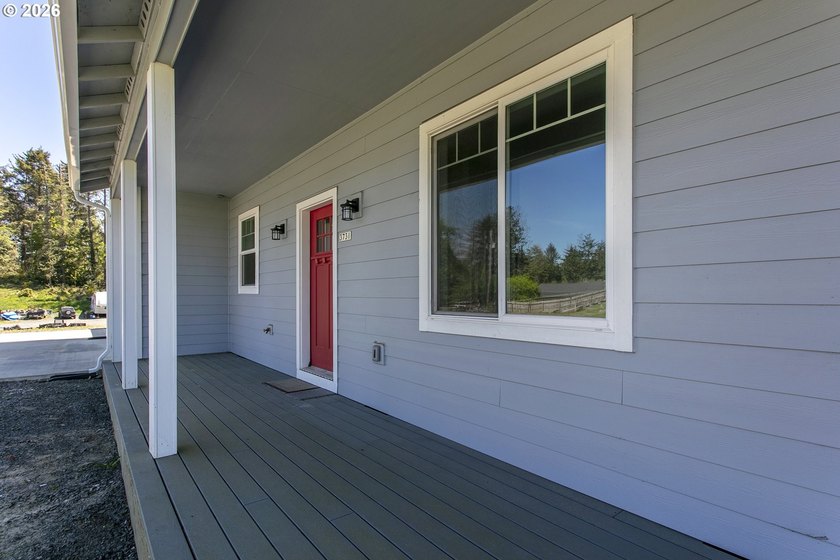 Looking for space on the North coast!? Look no further. This - photo 6