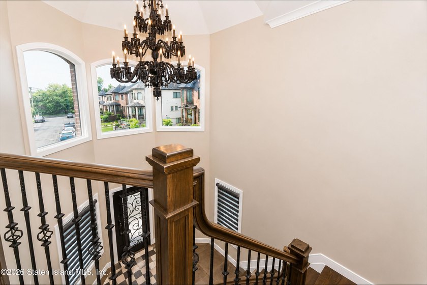 Welcome to 37 Torrice Loop - 2 Family Detach Home with a 1 - photo 21
