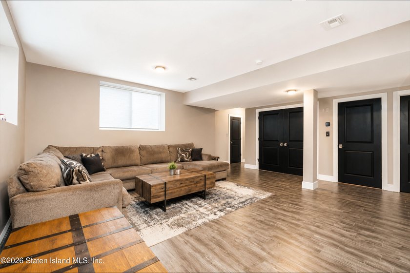 Welcome to 37 Torrice Loop - 2 Family Detach Home with a 1 - photo 41