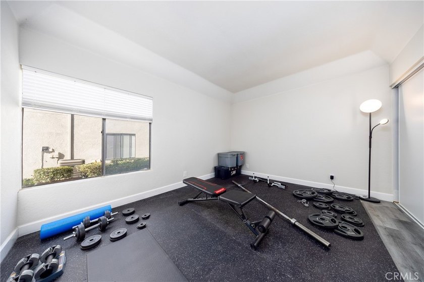 Welcome to this beautifully newly renovated first-floor condo - photo 11
