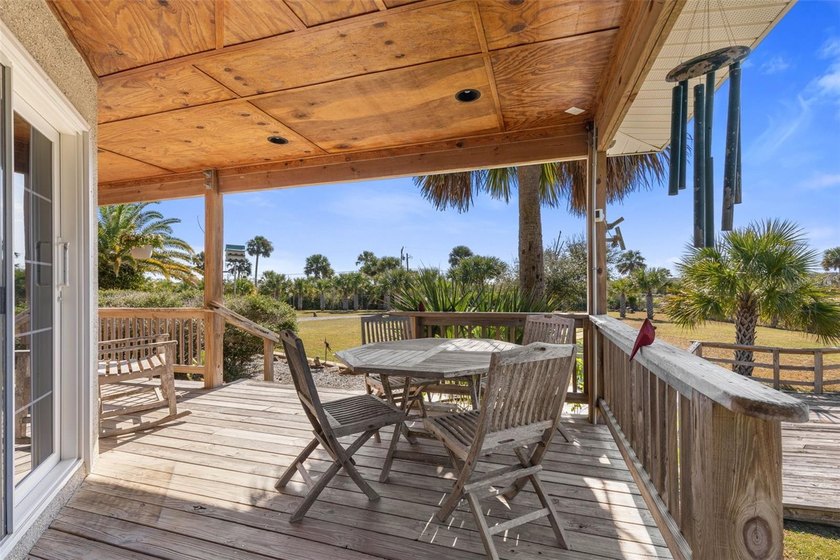 Welcome to your rare, Old Florida 1.45 Acre compound, steps away - photo 12