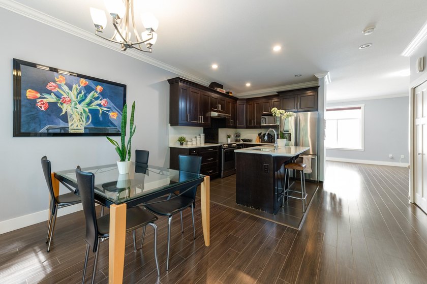 GUILDFORD GREEN complex! Fabulous CORNER unit offering nearly - photo 13