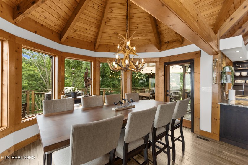 Rare Opportunity: Luxury Rustic-Modern Lakefront Retreat Wake up - photo 13