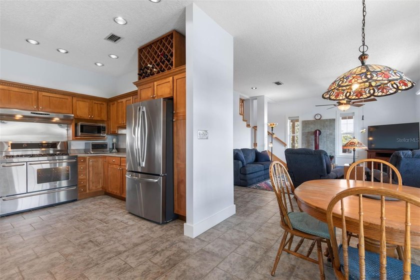 Welcome to your rare, Old Florida 1.45 Acre compound, steps away - photo 14