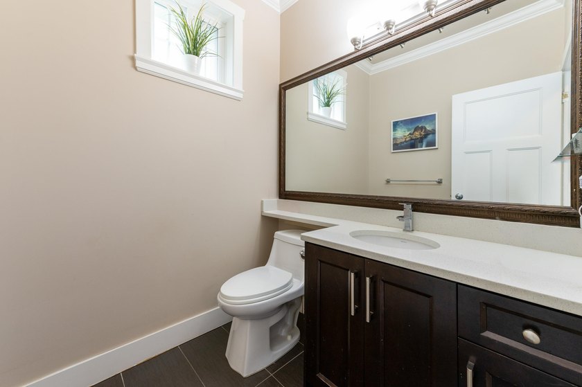 GUILDFORD GREEN complex! Fabulous CORNER unit offering nearly - photo 23