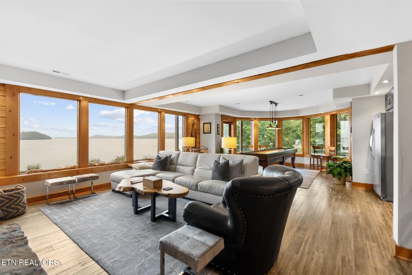 Rare Opportunity: Luxury Rustic-Modern Lakefront Retreat Wake up - photo 23