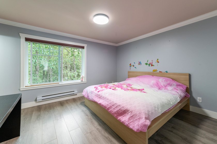 GUILDFORD GREEN complex! Fabulous CORNER unit offering nearly - photo 24