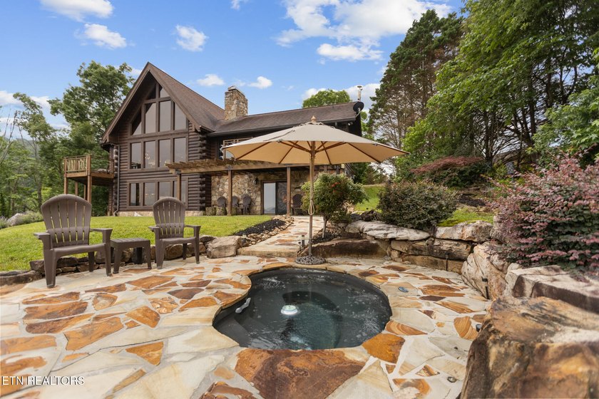 Rare Opportunity: Luxury Rustic-Modern Lakefront Retreat Wake up - photo 42