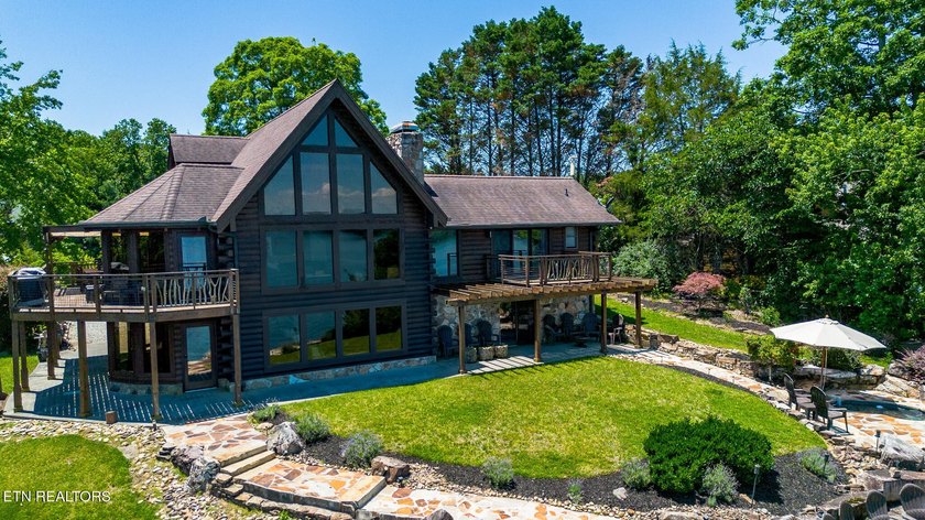Rare Opportunity: Luxury Rustic-Modern Lakefront Retreat Wake up - photo 55
