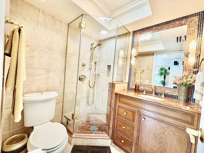 Rarely available, spacious split 2br, 2ba corner in San Remo - photo 10