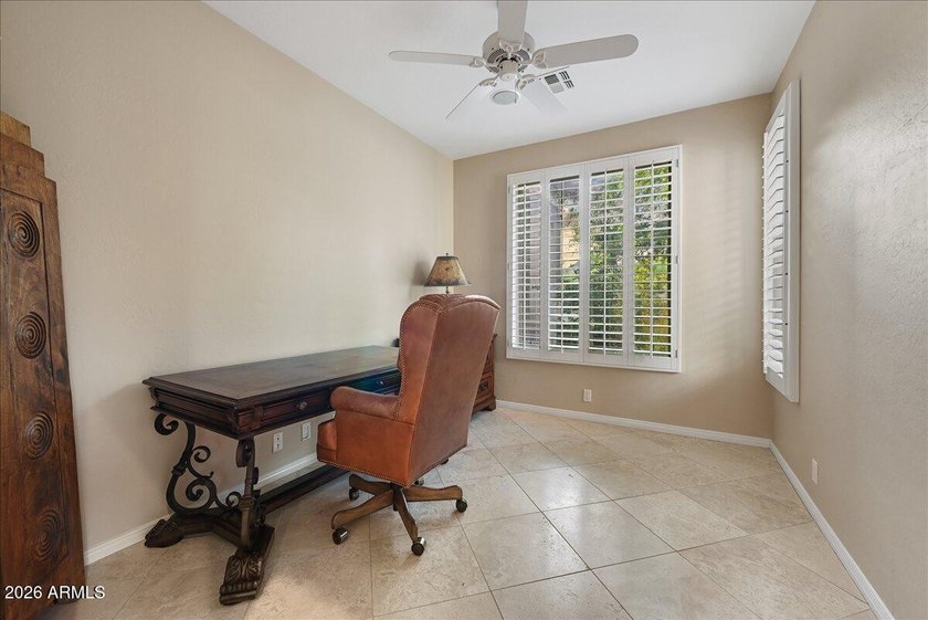 This stunning, well-maintained home in the guard-gated community - photo 9