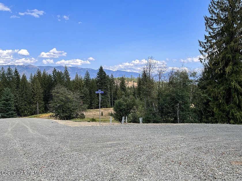 Become part of the exclusive, low-density, gated waterfront - photo 26
