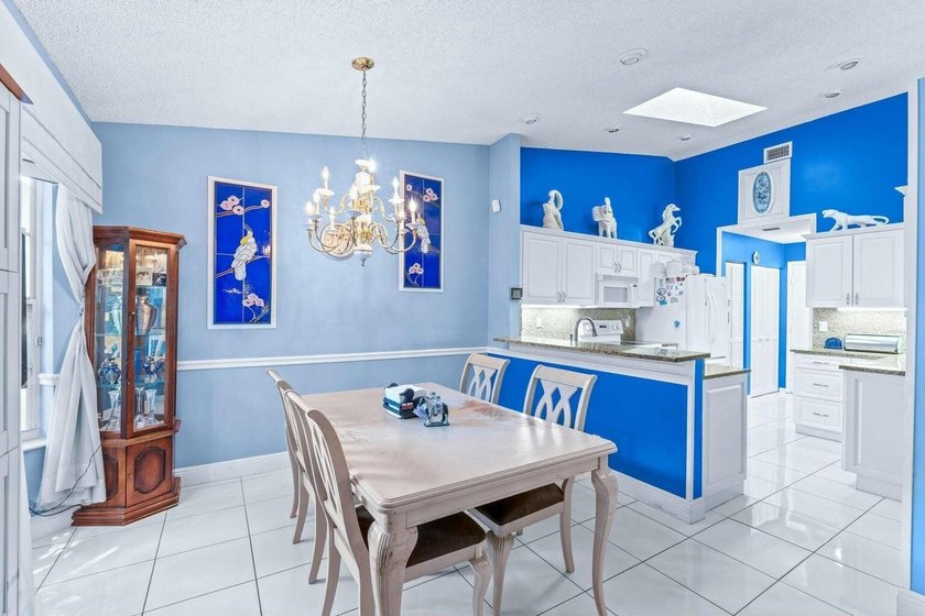 This well-maintained 3-bedroom, 2-bath single-family home is - photo 6