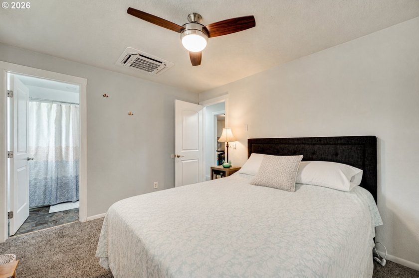 Welcome home to this charming bungalow situated on a spacious - photo 9