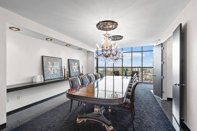 Rare Top-Floor Penthouse with unbelievable Views of Bde Maka Ska - photo 20