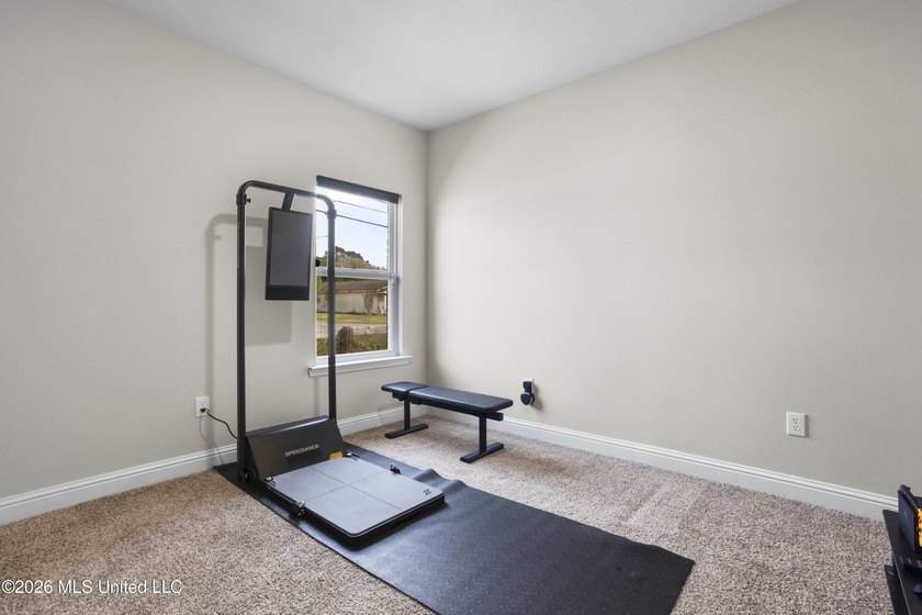 ASSUMABLE VA LOAN WITH 2.875% RATE! Brand new listing in the - photo 23