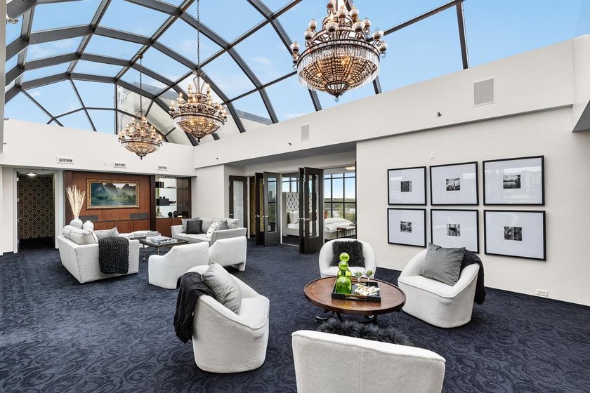 Rare Top-Floor Penthouse with unbelievable Views of Bde Maka Ska - photo 29