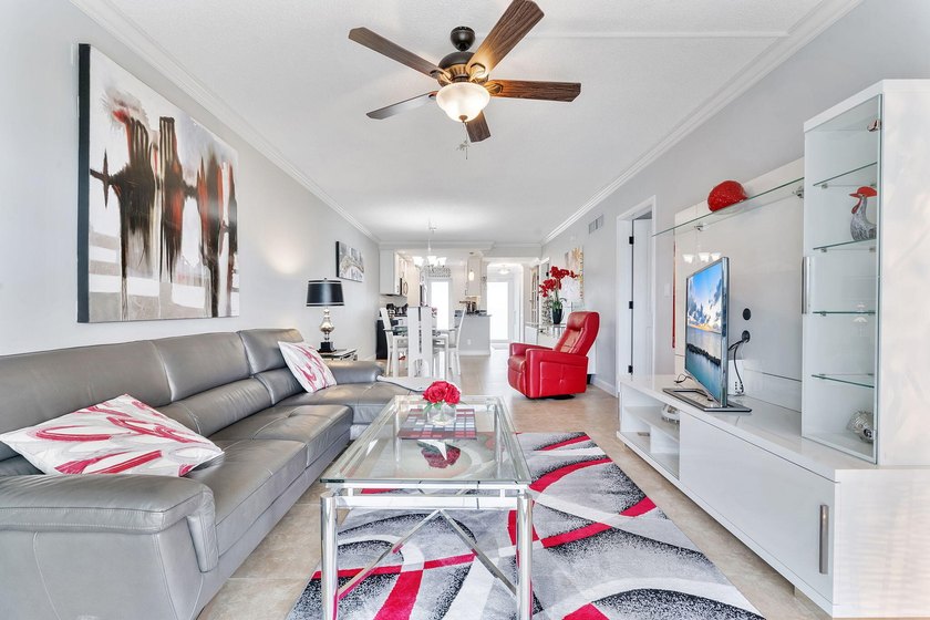 Live the South Florida lifestyle in this beautifully updated 2 - photo 11