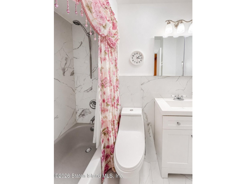 Welcome to this charming and well-maintained 2-bedroom, 1.5-bath - photo 15