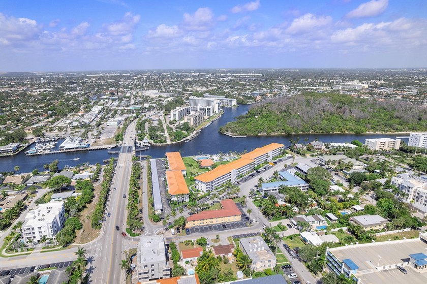 Live the South Florida lifestyle in this beautifully updated 2 - photo 37