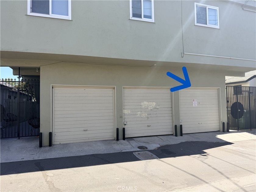 Charming Own-Your-Own Unit in the Heart of Alamitos Beach - photo 3