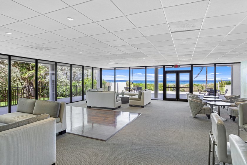 RARELY AVAILABLE BEACHFRONT VILLA OFFERING EFFORTLESS - photo 19