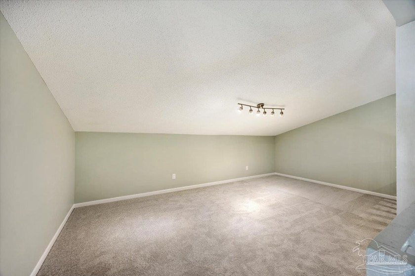 *CONTRACTOR OFFERING BUYER CREDIT (*ANY WAY* MONEY)* Completely - photo 22