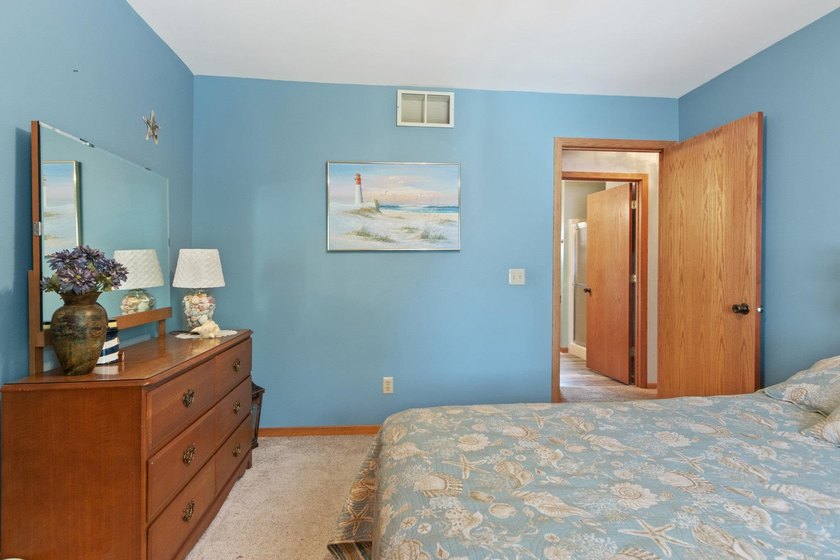 Turn Key Lake Arrowhead Pines Course Home! Superb location just - photo 25