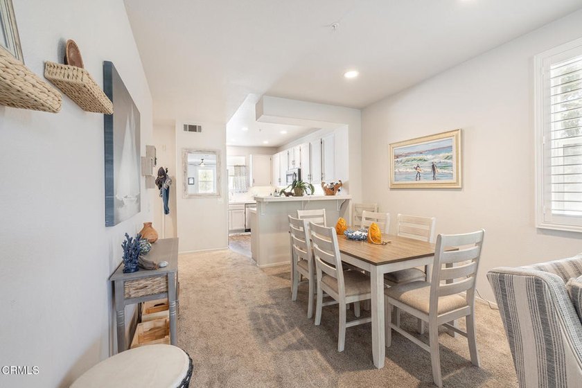 Motivated Seller! Stunning downtown Ventura Condo offering prime - photo 8