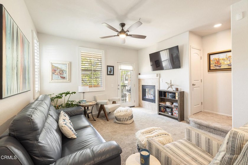 Motivated Seller! Stunning downtown Ventura Condo offering prime - photo 10
