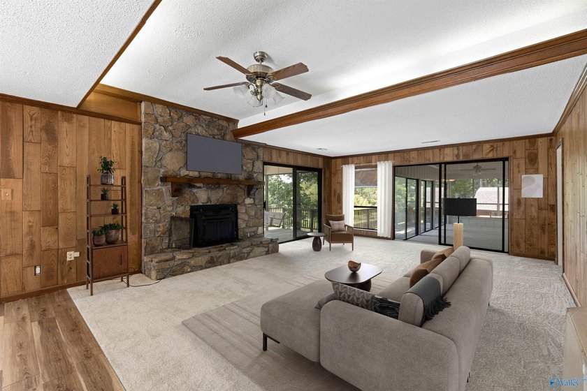 Escape to your own private retreat on Sugarland Lake, with - photo 37