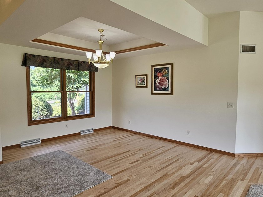 Remarkable Custom Built home available in Grand Videre Estates - photo 15
