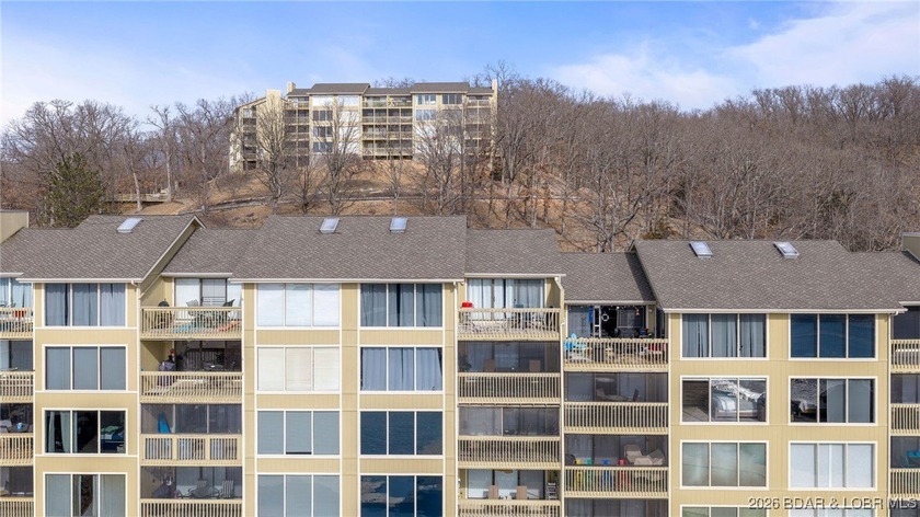Motivated Seller!! Experience elevated lake living in this - photo 17