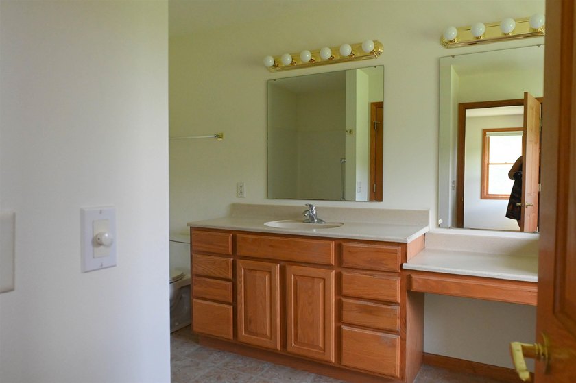 Remarkable Custom Built home available in Grand Videre Estates - photo 24