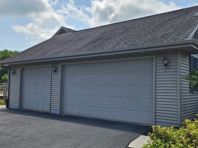 Remarkable Custom Built home available in Grand Videre Estates - photo 40