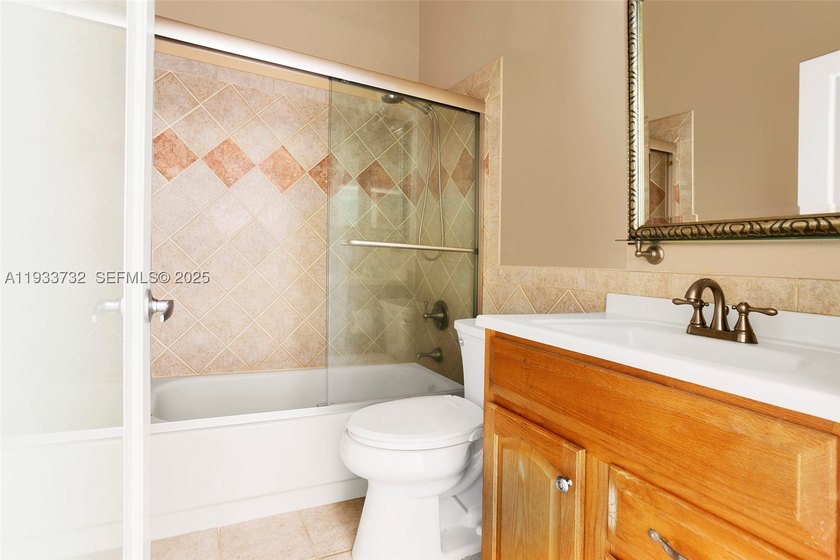 Welcome to easy living in this beautifully updated 3-bedroom - photo 20
