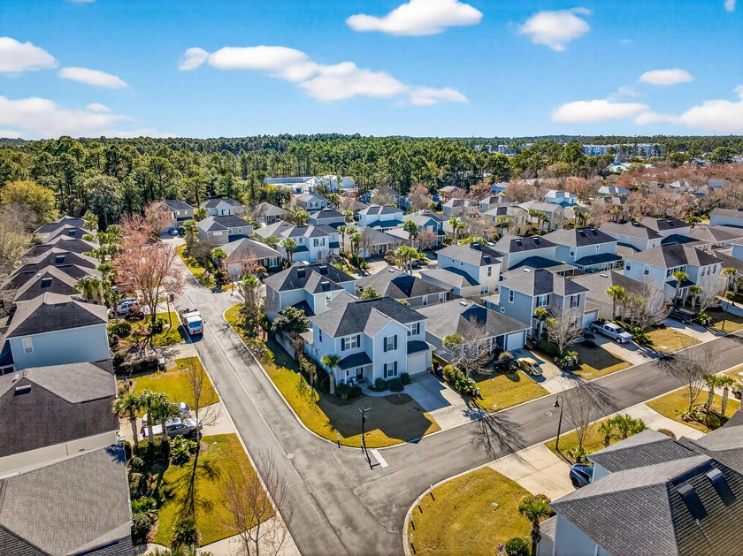 JUST REDUCED! UPGRADED AND UPDATED! This 2,348 SF corner-lot - photo 44