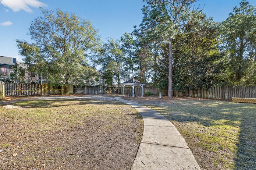 JUST REDUCED! UPGRADED AND UPDATED! This 2,348 SF corner-lot - photo 54