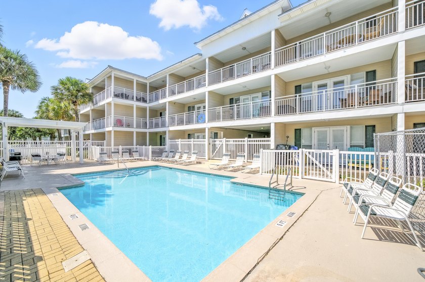***LOWEST PRICED CONDO IN THE BUILDING*** This perfectly located - photo 25