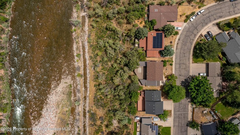 Attention River Lovers! Rarely do river adjacent properties hit - photo 29