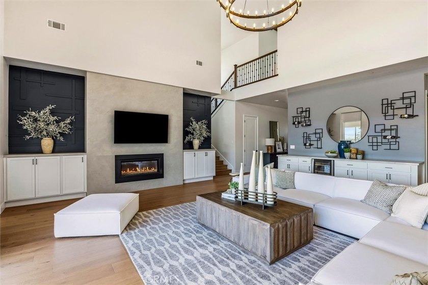 Welcome to 5791 Passion Vine, located in the beautiful Valley - photo 4