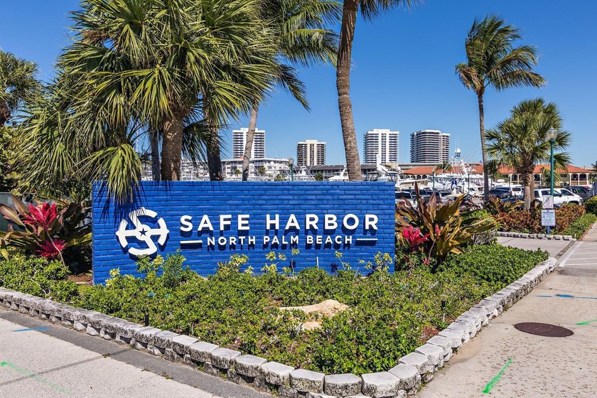 Marina Yacht club Views &amp;Ocean breezes await you from North Palm - photo 2