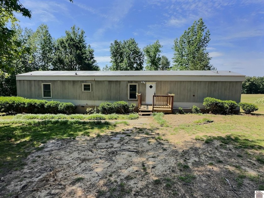 Affordable lake area 3 bd 2 ba manufactured home on nearly half - photo 3