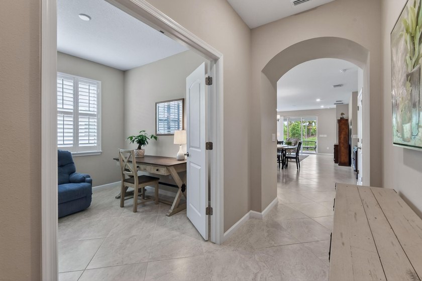 Welcome to this beautifully maintained 2 bed, 2 bath plus Den in - photo 9