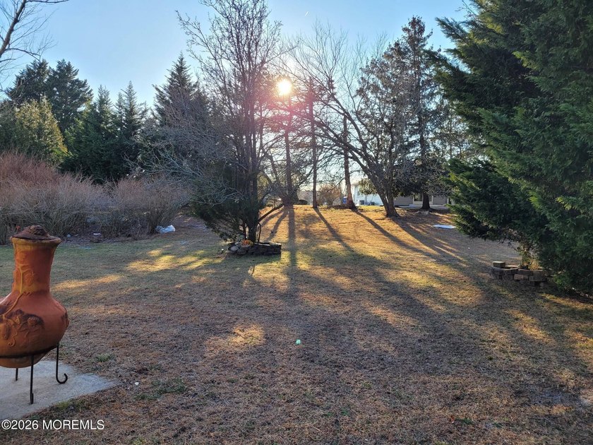 IMMEDIATE OCCUPANCY - Charming Yellowstone Model on Quiet Street - photo 3