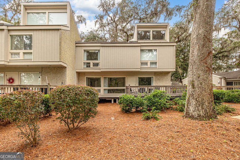 Welcome to your completely renovated retreat in the heart of the - photo 11